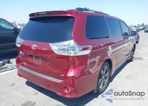 2017 Toyota Sienna Se Premium 8 Passenger z USA, uszkodzony, nr VIN 5TDXZ3DCXHS895547